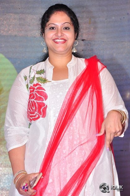 Raasi-at-Jilla-Movie-Audio-Launch